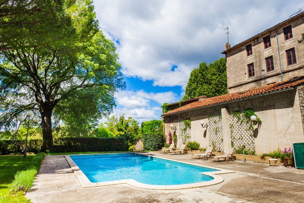 Auberge Du Pont Romain Sommières Екстериор снимка