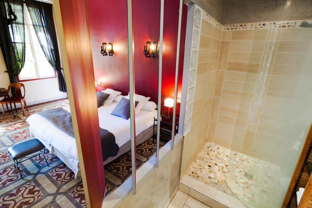 Auberge Du Pont Romain Sommières Екстериор снимка