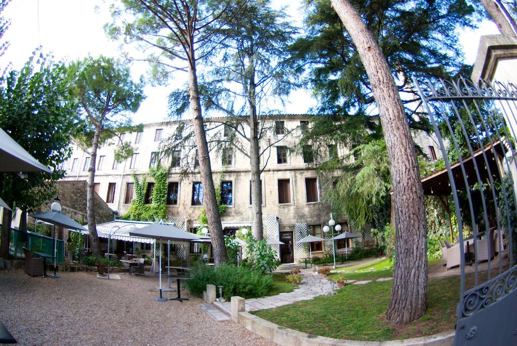 Auberge Du Pont Romain Sommières Екстериор снимка