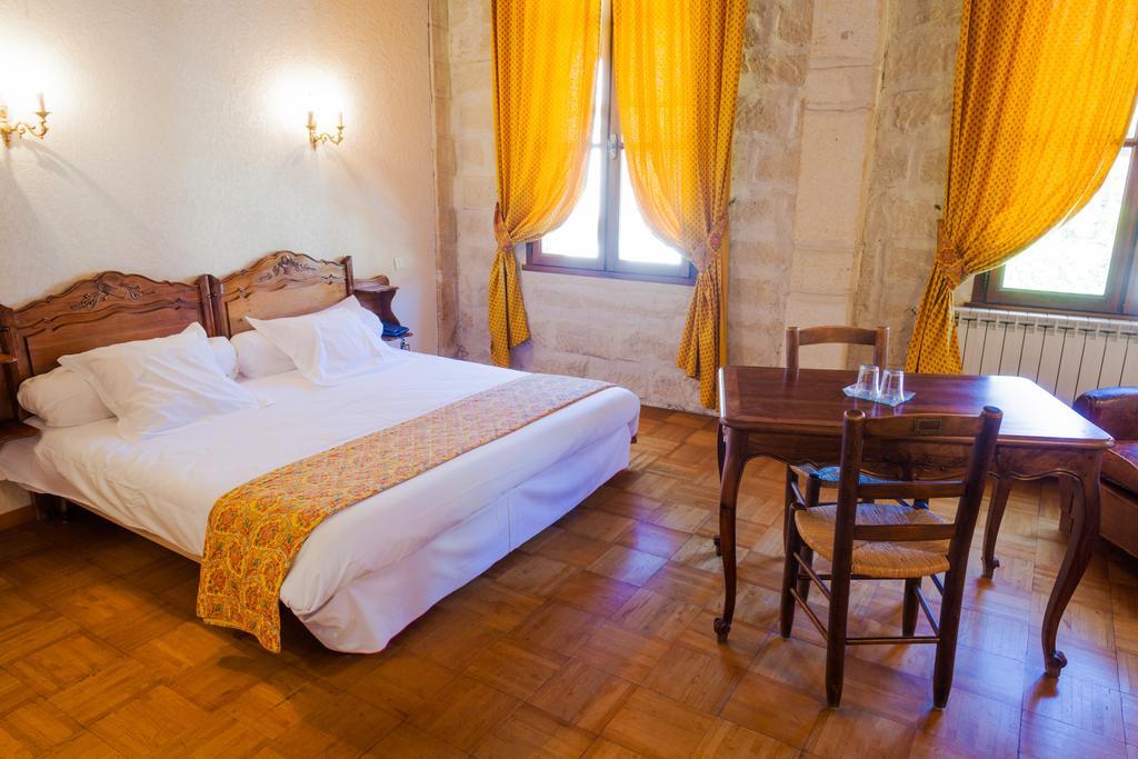 Auberge Du Pont Romain Sommières Стая снимка