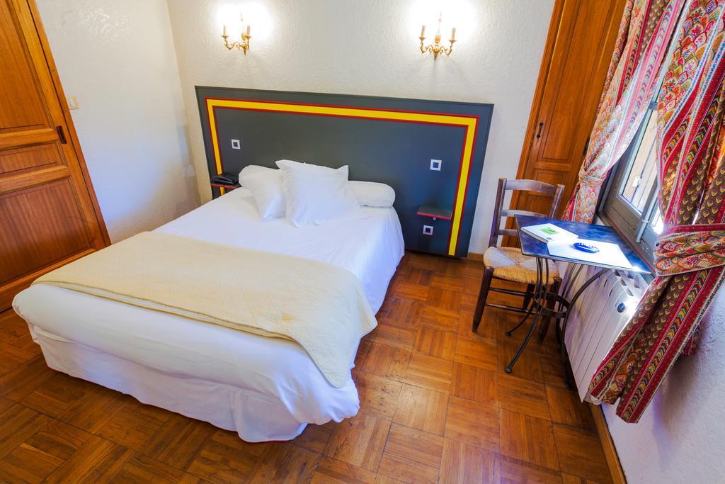 Auberge Du Pont Romain Sommières Стая снимка